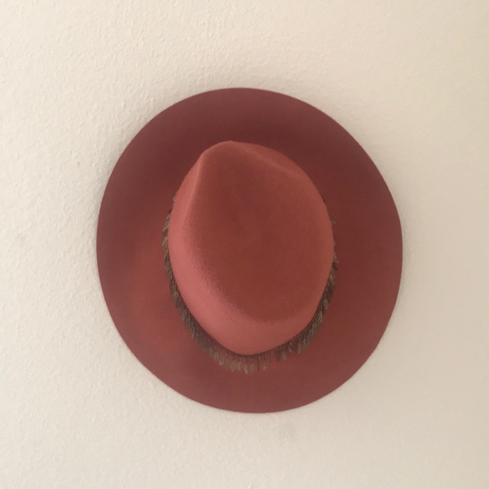 Rust hat with gold leave trim